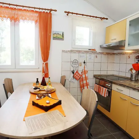 Modern In With Swimming Pool Villa Škrip