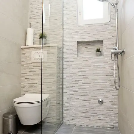Villa Modern In With Swimming Pool
